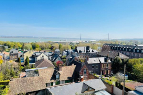 Vue Panoramique sur la Baie de Seine Parking